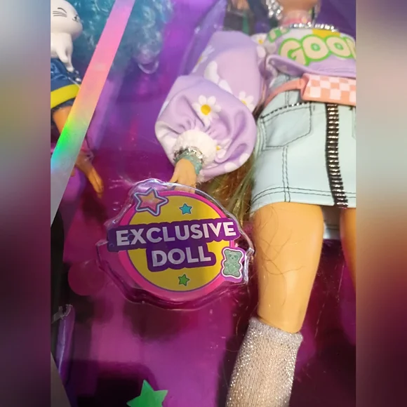 Barbie Extra Fashion Dolls 5-Pack 6 Pets & 70 Styling Pieces Clothes Accessories - Picture 4 of 11